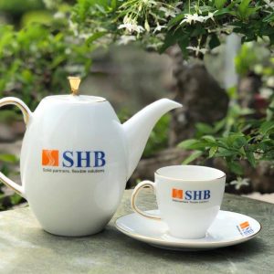 Bộ ấm chén trà Minh Long in logo SHB 0.47 L Anna Cao Chỉ Vàng HG Giá Rẻ
