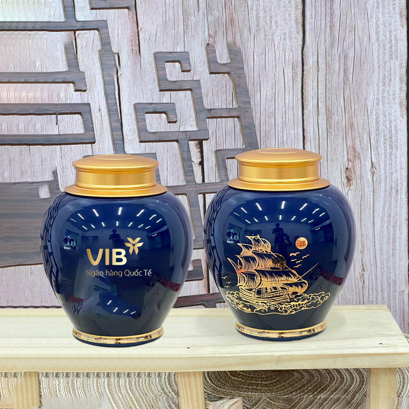 Hũ trà màu xanh dương vẽ vàng thuyền buồm - logo Vietcomba cho khách hàng ACLGQBV178