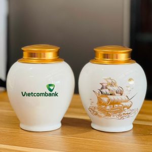 Hũ trà trắng vẽ vàng thuyền buồm in logo Vietcombank Sang Trọng ACLGQBV126
