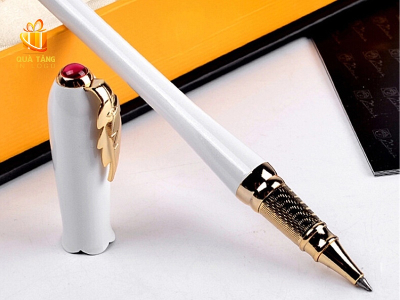 100+ Mẫu quà tặng doanh nghiệp cao cấp - In logo theo yêu cầu 4 100+ Mẫu quà tặng doanh nghiệp cao cấp – In logo theo yêu cầu