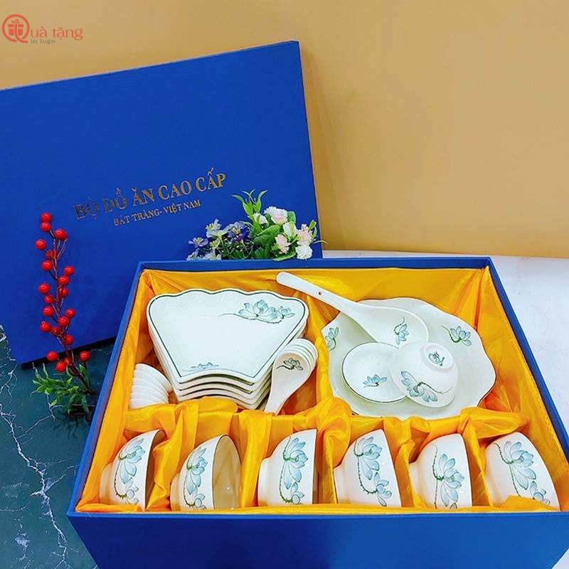 Bộ đồ ăn in logo Gợi ý 39+ mẫu quà tặng lễ tết ý nghĩa, cao cấp, chất lượng