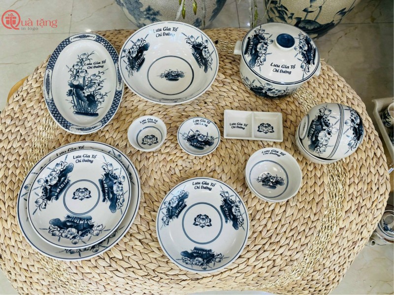 Bộ Chén Dĩa In Logo 21+ Mẫu quà tặng tri ân khách hàng độc đáo, ấn tượng