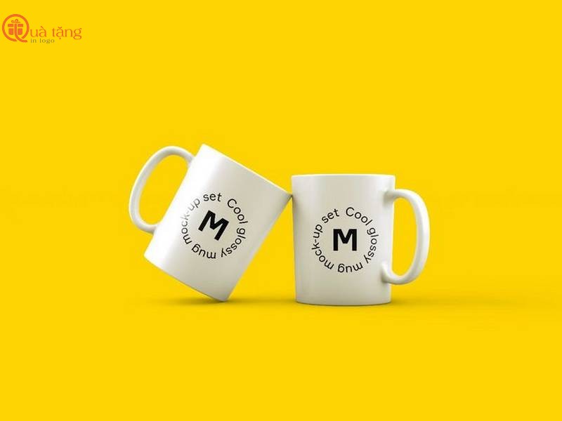 Ly Sứ In Logo 21+ Mẫu quà tặng tri ân khách hàng độc đáo, ấn tượng