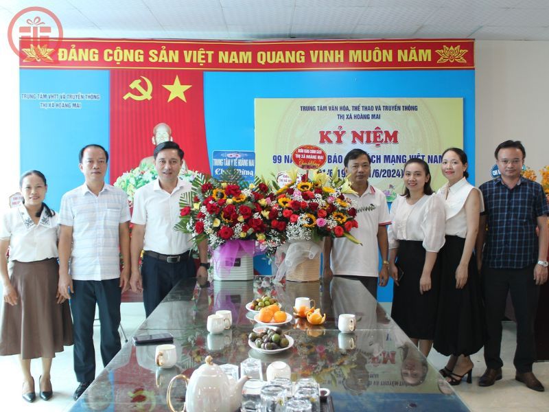 FAQ quà tặng ngày báo chí Việt Nam 21-6
