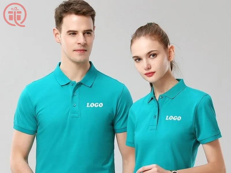 In logo trên áo thun đồng phục In logo là gì? Các phương pháp in logo phổ biến hiện nay