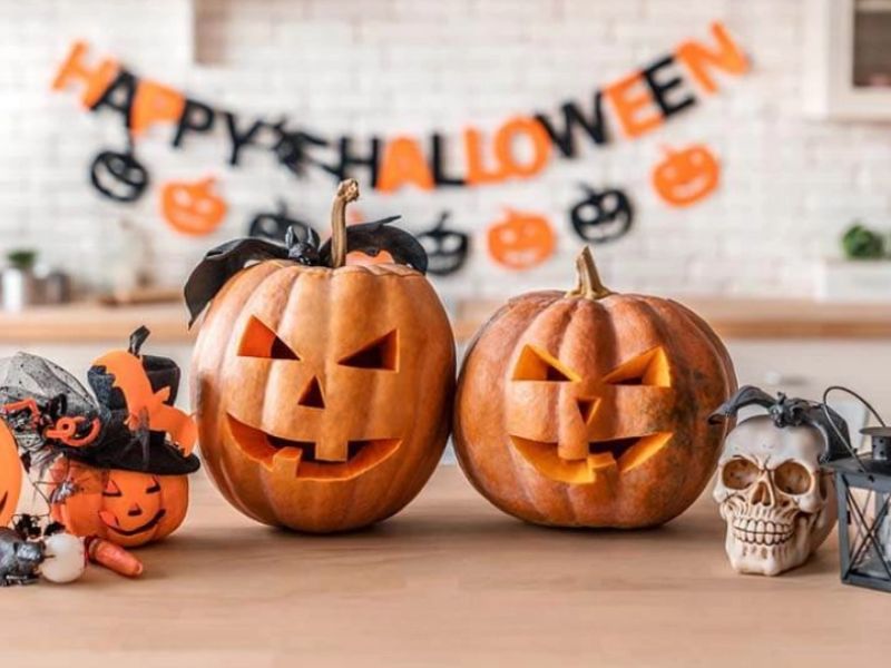 Mô hình trang trí mini Gợi ý 16+ món quà tặng Halloween độc đáo, ấn tượng cho người thân