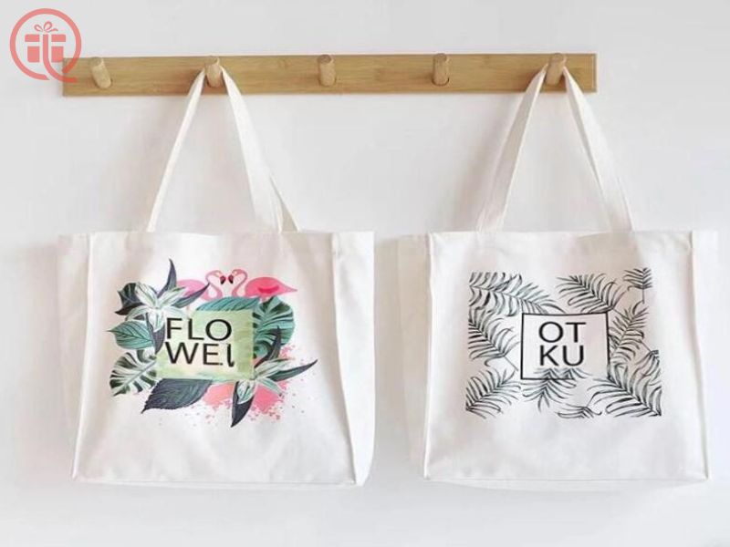 Túi canvas in logo công ty Danh sách 35+ quà tặng quốc khánh 2/9 ý nghĩa, ấn tượng