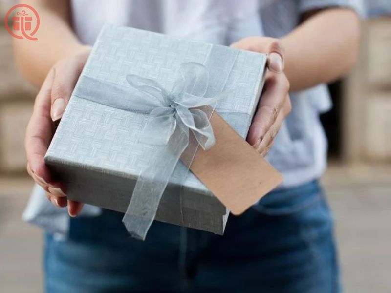 Quà 19-11 cho con trai học sinh 15+ Món quà tặng Ngày Quốc tế Nam giới 19/11 đẹp ý nghĩa