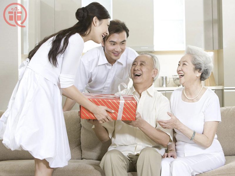 quà tặng lễ Vu Lan 15-7 ý nghĩa, cảm động nhất để gửi mẹ