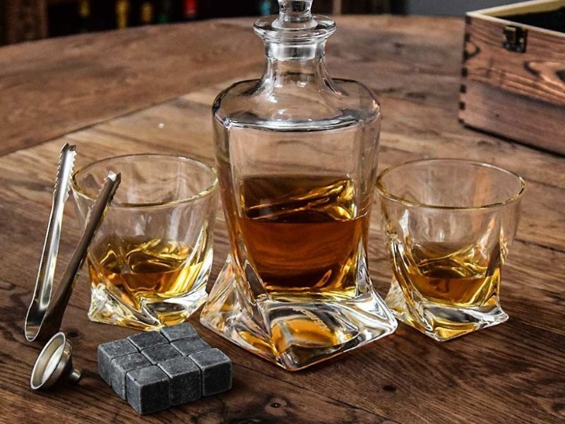 Bộ phụ kiện rượu vang whisky Gợi ý 16+ mẫu quà tặng độc đáo, bất ngờ cho doanh nghiệp